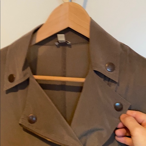 Silk jumper in Taupe by Hinge - Picture 3 of 4